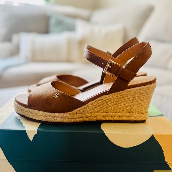 Tommy Hilfiger open toe wedge espadrilles, Caramel color - Picture 3 of 8
